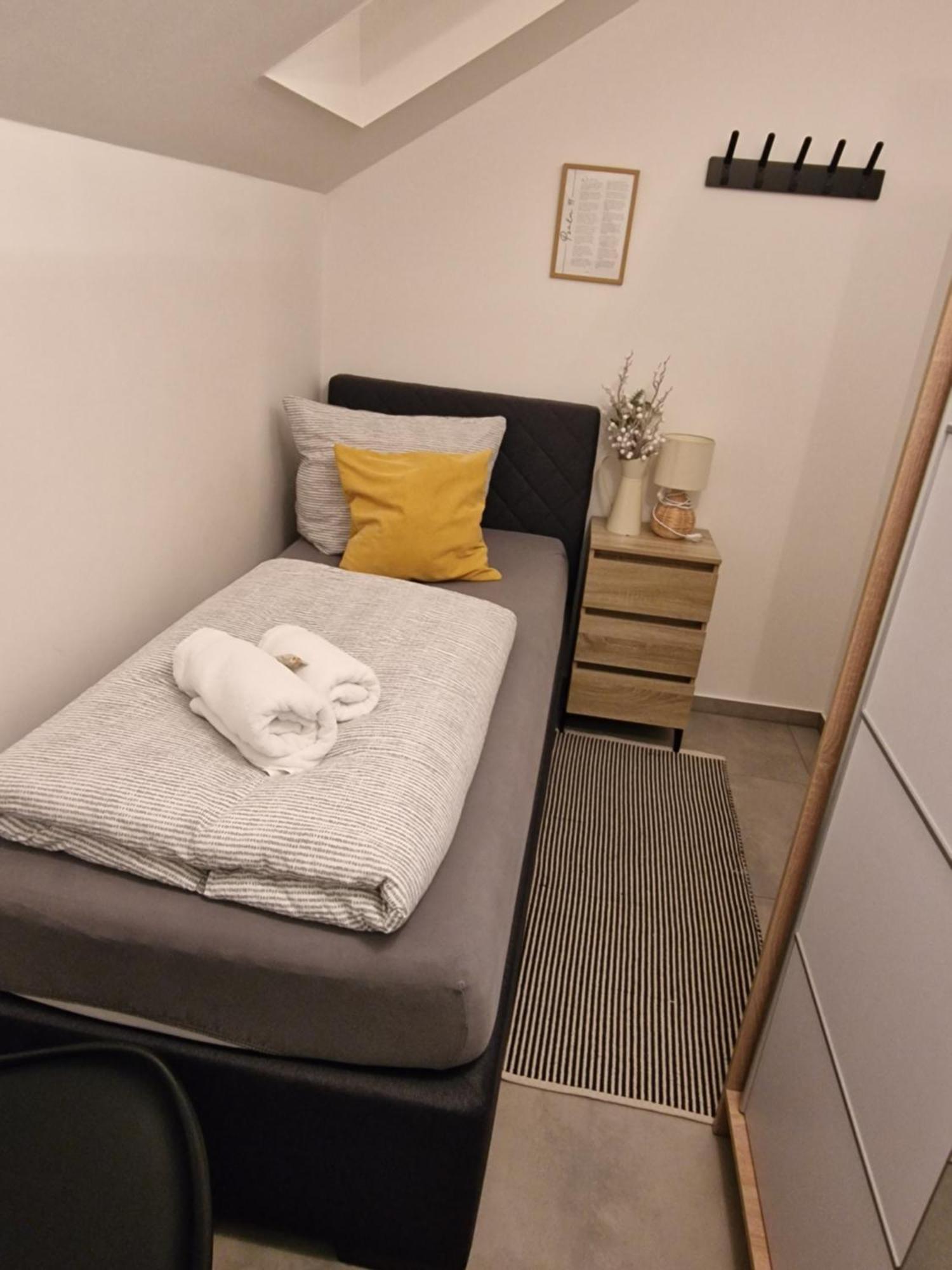 Ferienwohnung - Nachtigall 1 Bad Hersfeld Luaran gambar